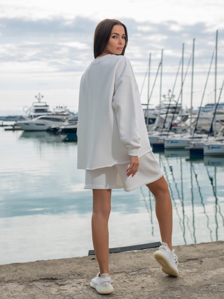 Костюм спортивный женский с шортами и свитшотом Медея